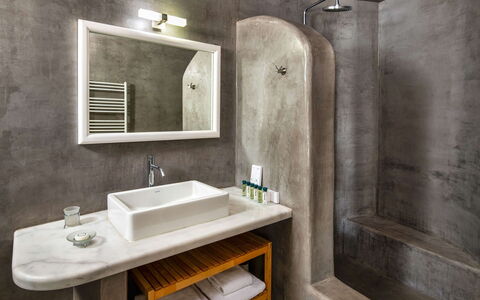 Guest House Livas: Flooring, Floor, Plumbing Fixture, Bathroom, Plumbing, Sink, Linens, Tile, Tap, Pillow
