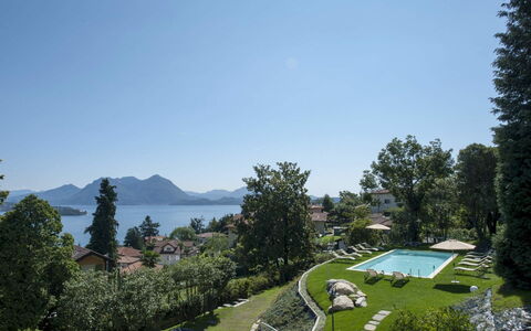 Villa Alina: Mountainous Landforms, Tree, Mountain, Hill, Residential Area, Landscape, Mountain Range, Highland, Home, Hill Station