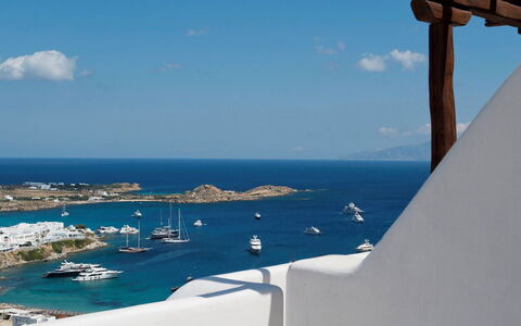 Villa Amon: Blue, Sea, Coast, Coastal And Oceanic Landforms, Boat, Ocean, Watercraft, Headland, Beach