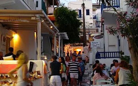 Villa Amon: Town, Outdoor Furniture, Chair, Outdoor Table, Vacation, Umbrella, Balcony