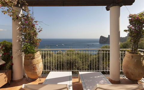 Villa Avion: Furniture, Chair, Table, Interior Design, Flooring, Floor, Kitchen & Dining Room Table, Sea, Apartment, Coast