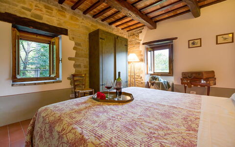 Villa Beatrice: Wall, Wood, Home, House, Bedroom, Furniture, Bed, Cottage, Bed Frame, Bedding