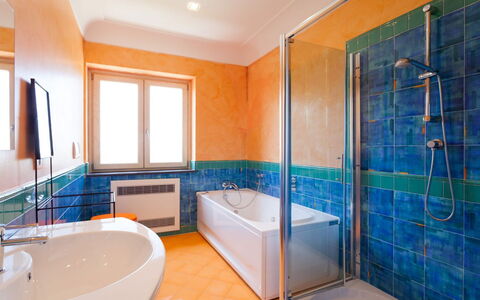Villa Castore: Plumbing Fixture, Bathroom, Flooring, Interior Design, Wall, Bathtub, Floor, Tap, Plumbing, Ceiling