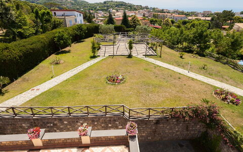 Villa Castore: Garden, Landscaping, Yard, Botanical Garden, Outdoor Furniture, Courtyard, Eco Hotel