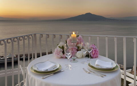 Villa Correale: Furniture, Tablecloth, Table, Linens, Chair, Centrepiece, Sea, Ocean, Kitchen & Dining Room Table