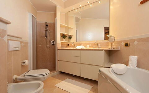 Villa Cremia: Bathroom Sink, Bathroom, Plumbing Fixture, Flooring, Sink, Interior Design, Floor, Wood, Bathroom Cabinet, Tap