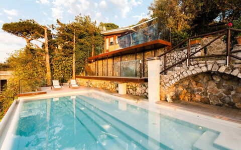 Villa Davide: Swimming Pool, Resort, Composite Material, Eco Hotel, Estate, Hacienda, Hotel, Thermae, Villa, Stairs