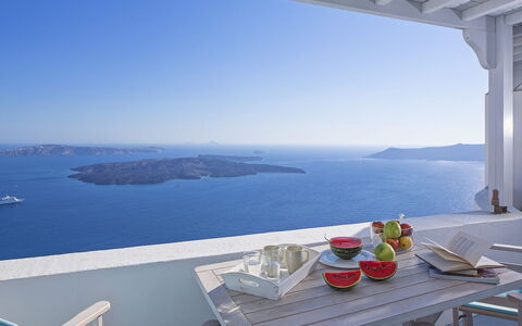 Villa Eros: Coastal And Oceanic Landforms, Sea, Coast, Ocean, Chair, Bay, Sound, Villa, Hotel