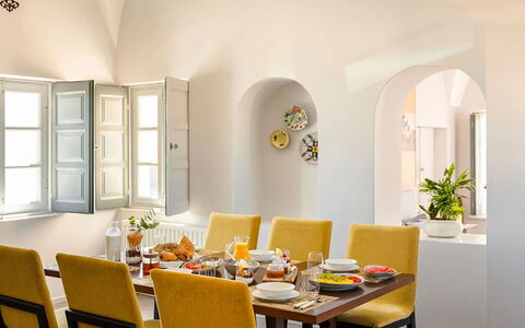 Villa Jasmine: Furniture, Interior Design, Table, Chair, Dining Room, Kitchen & Dining Room Table, Ceiling, Home, Lighting, Tableware
