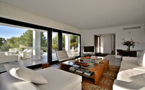 Villa Joya: Furniture, Interior Design, Flooring, Floor, Couch, Living Room, Wood, Table, Ceiling, Home