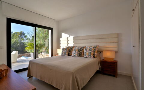 Villa Joya: Furniture, Bed, Bedroom, Interior Design, Wood, Bedding, Bed Sheet, Linens, Room, Floor