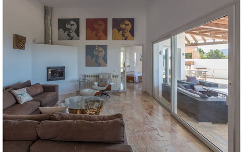 Villa Orion: Flooring, Floor, Interior Design, Ceiling, Furniture, Home, Couch, Wood Flooring, Living Room, Room