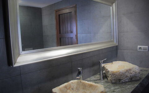 Villa Sun: Wall, Plumbing Fixture, Interior Design, Mirror, Tap, Sink, Plumbing, Bathroom Sink, Flooring, Bathroom