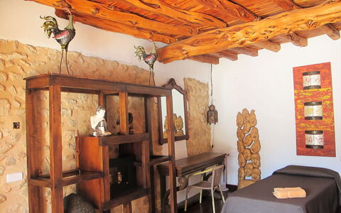 Villa Sun: Wall, Wood, Furniture, Interior Design, Room, Bedroom, Bed, Ceiling, Wood Stain, Hardwood