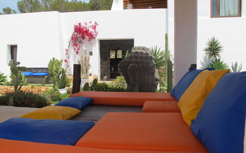 Villa Sun: Furniture, Cushion, Couch, Living Room, Throw Pillow, Outdoor Furniture, Pillow, Shade, Natural Material