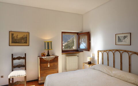 Villa Valeria: Bed, Bedroom, Interior Design, Wall, Furniture, Bed Sheet, Bedding, Flooring, Picture Frame, Floor