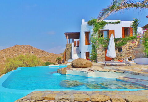 Villa Zenas with Direct Access to the Sea: Swimming Pool, Resort, Eco Hotel, Villa, Estate, Resort Town, Hotel, Hacienda, Water Feature