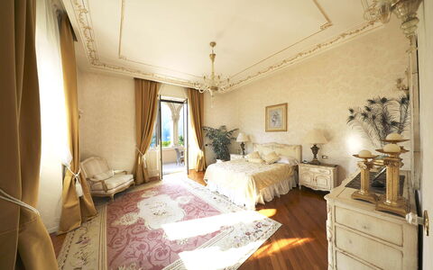 Zarina: Furniture, Interior Design, Wall, Floor, Flooring, Ceiling, Room, Bedroom, Textile, Bed