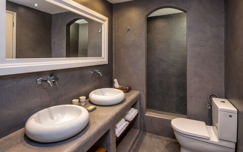 Guest House Sorokos: Plumbing Fixture, Bathroom, Sink, Interior Design, Tap, Bathroom Sink, Plumbing, Flooring, Mirror, Home