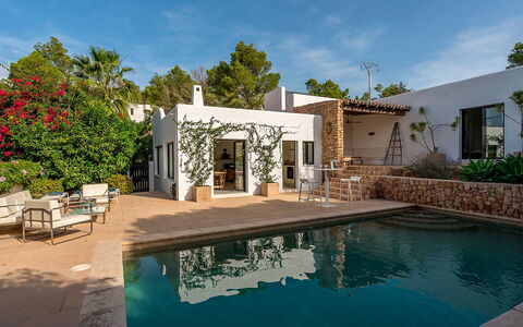 Can Blanca: Swimming Pool, Estate, Shade, Garden, Landscaping, Resort, Eco Hotel, Backyard, Hacienda, Villa