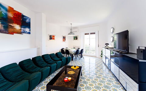 Casa Milena: Furniture, Interior Design, Flooring, Couch, Floor, Living Room, Ceiling, Room, Lighting