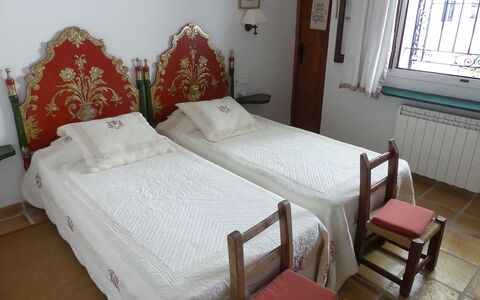 Villa Roxy: Bed, Bedding, Bedroom, Furniture, Bed Sheet, Interior Design, Wood, Linens, Room, Textile