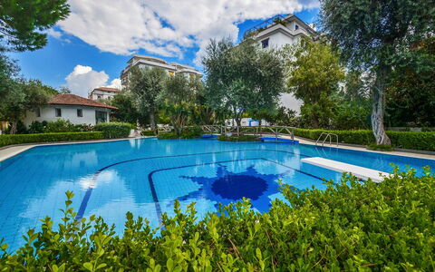 Casa Primavera: Swimming Pool, Resort, Residential Area, Estate, Hacienda, Garden, Eco Hotel, Mansion, Villa, Landscaping