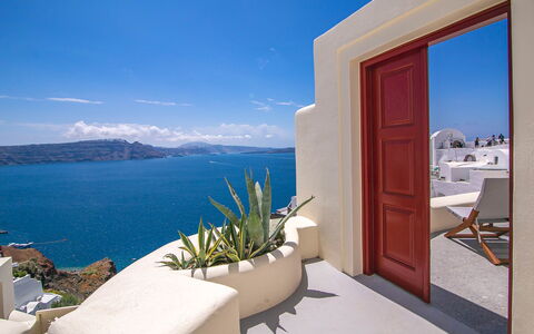 Caldera Suite: Sea, Coastal And Oceanic Landforms, Coast, Ocean, Design, Chair, Bay, Houseplant, Villa