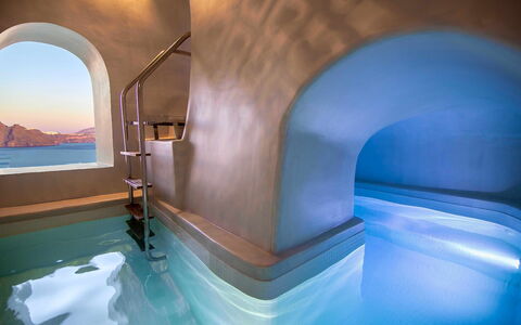 Palea: Blue, Swimming Pool, Resort, Hotel, Plumbing Fixture, Resort Town, Villa
