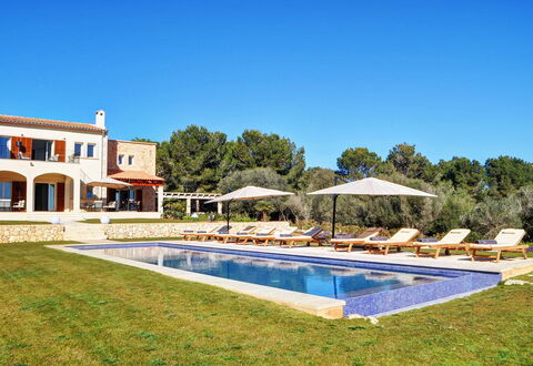 Can Mako: Swimming Pool, Outdoor Furniture, Resort, Villa