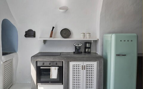 Villa Ivi: Major Appliance, Kitchen, Kitchen Appliance, Home Appliance, Interior Design, Countertop, Kitchen Stove, Cabinetry, Gas Stove, Stove