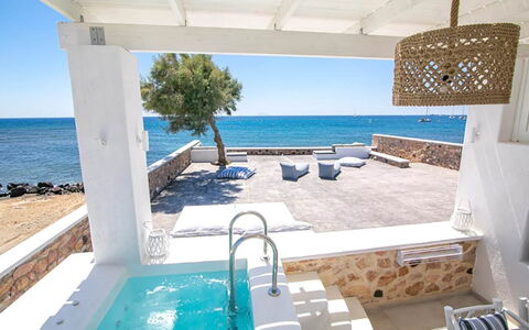 Maison Ranya: Blue, Sea, Resort, Coast, Ocean, Outdoor Furniture, Shore, Shade, Swimming Pool, Tropics