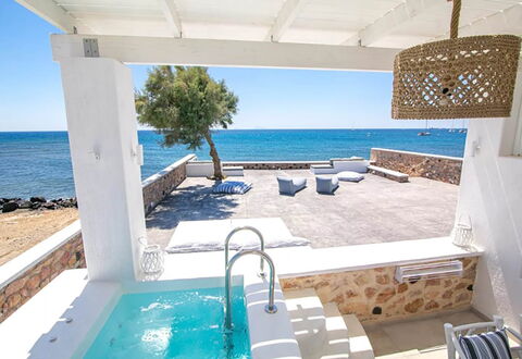 Maison Ranya: Blue, Sea, Resort, Coast, Ocean, Outdoor Furniture, Shore, Shade, Swimming Pool, Tropics