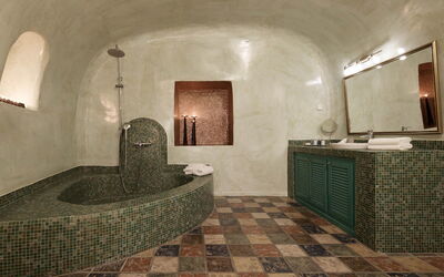 Mandra Suite