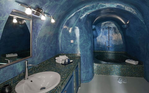 Neli Suite: Flooring, Plumbing Fixture, Floor, Ceiling, Tap, Plumbing, Tile, Bathroom, Vault, Bathroom Sink