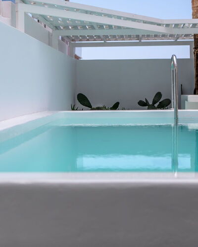 Mansion Orny: Swimming Pool, Composite Material, Plumbing Fixture, Resort, Hotel, Villa, Eco Hotel, Bathtub