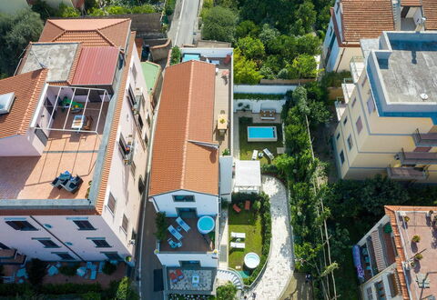 The Ivy Villa
