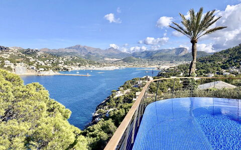Villa Serrano: Blue, Water, Body Of Water, Coastal And Oceanic Landforms, Coast, Sea, Tourist Attraction, Headland, Bay
