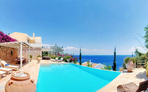 Villa Aspro: Blue, Swimming Pool, Resort, Eco Hotel, Leisure, Villa, Hotel, Outdoor Furniture, Resort Town, Thermae