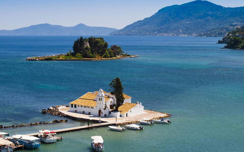Villa Eftychia: Body Of Water, Waterway, Coastal And Oceanic Landforms, Sea, Coast, Lake, Tourist Attraction, Ocean