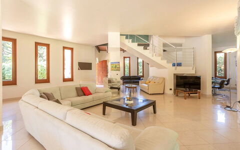 Villa Acquamarina: Interior Design, Furniture, Flooring, Couch, Floor, Living Room, Ceiling, Wood, Room, Home