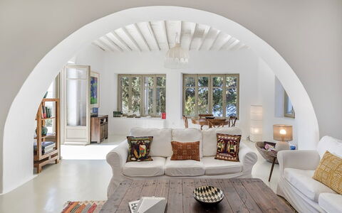 Villa Morena: Furniture, Interior Design, Wall, Couch, Flooring, Ceiling, Living Room, Floor, Home, Room