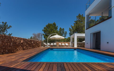 Baloo: Swimming Pool, Composite Material, Resort, Estate, Shade, Hardwood, Eco Hotel, Villa, Design, Wood Stain