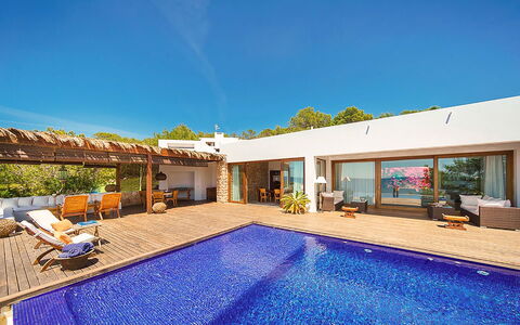 Villa Francisca: Swimming Pool, Resort, Estate, Eco Hotel, Villa, Hacienda, Leisure, Hotel, Shade, Landscaping