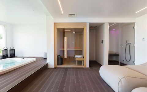 Villa Bel Prato: Interior Design, Flooring, Floor, Wood, Ceiling, Furniture, Room, Lighting, Bed, Bedroom
