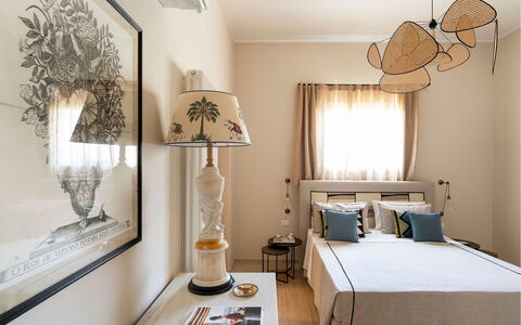 Sibilla: Furniture, Interior Design, Wall, Bed, Bedroom, Room, Wood, Floor, Flooring, Light Fixture