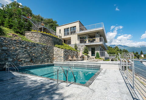 Villa Perla: Swimming Pool, Estate, Reservoir, Resort, Eco Hotel, Villa, Resort Town, Water Feature, Mansion