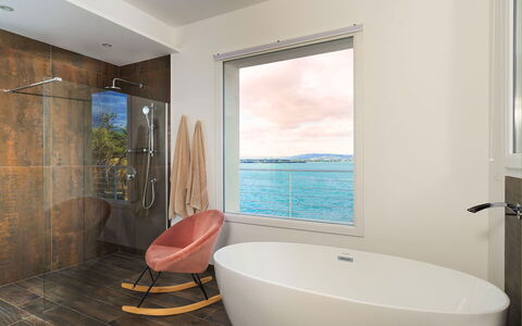 Sea Art Villa: Interior Design, Flooring, Plumbing Fixture, Bathroom, Floor, Wood, Furniture, Lighting, Plumbing, Ceiling