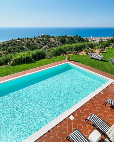 Blue Star Villa