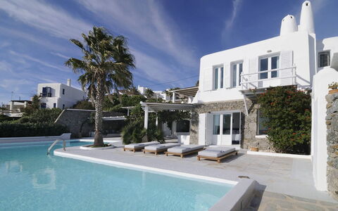 Villa Andy: Swimming Pool, Resort, Estate, Villa, Balcony, Mansion, Hotel, Eco Hotel